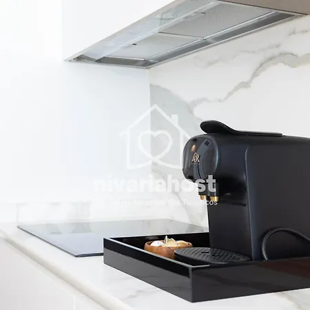 The Luxe Cruz, By Nivariahost